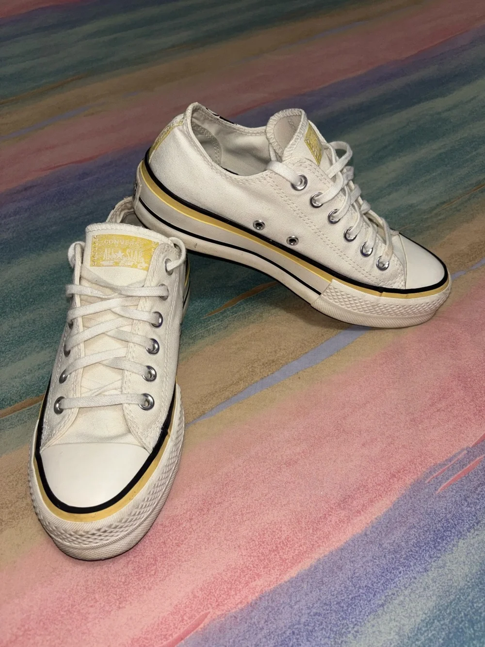 Converse CTAS Low Platform Sneakers size 7 shoes Egret Saturn Gold